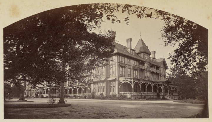 17 CEW, Hotel Del Monte, Monterey County, ca. 1882-85, JPGM.jpg