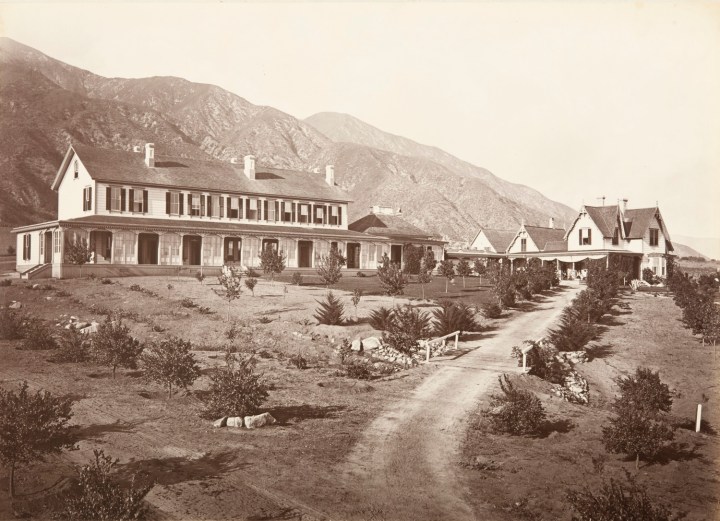 5 CEW, Sierra Madre Villa, ca. 1877-80, CSL 1500