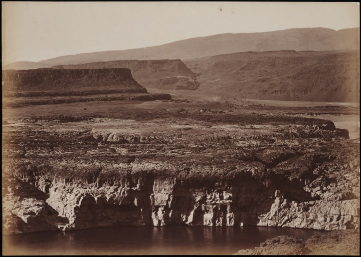 7 CEW, Indian Village at the Head of the Dalles, ca. 1882-83, Beinecke 1500